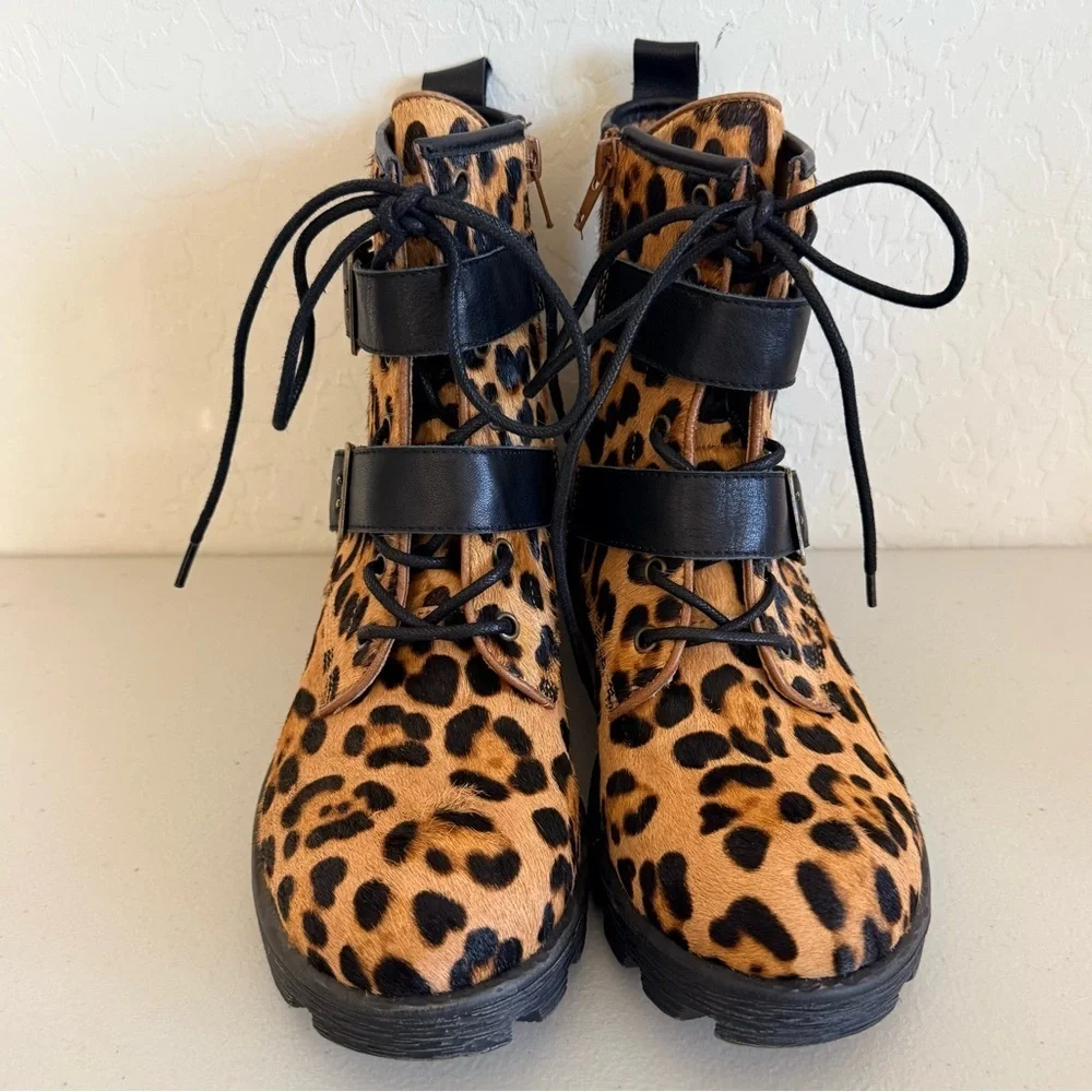 NEW Candies Stanza Leopard Pony Hair Leather Buckle Straps Lug Sole Bootie Sz 7